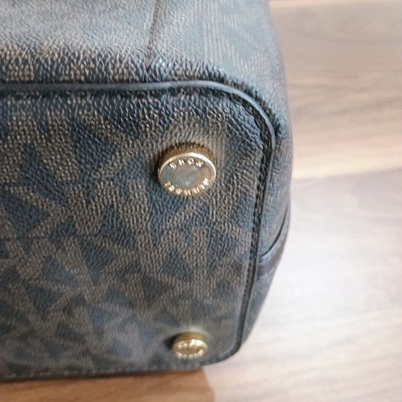 Michael Kors Black and Brown Signature Shoulder Bag - Picture 9 of 10